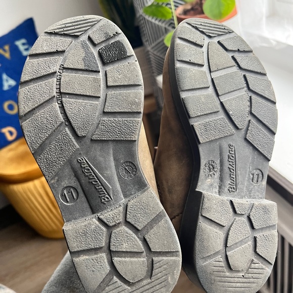 Toddler Size 12 CDN (11 AUS) Blundstone Boots - Picture 2 of 5